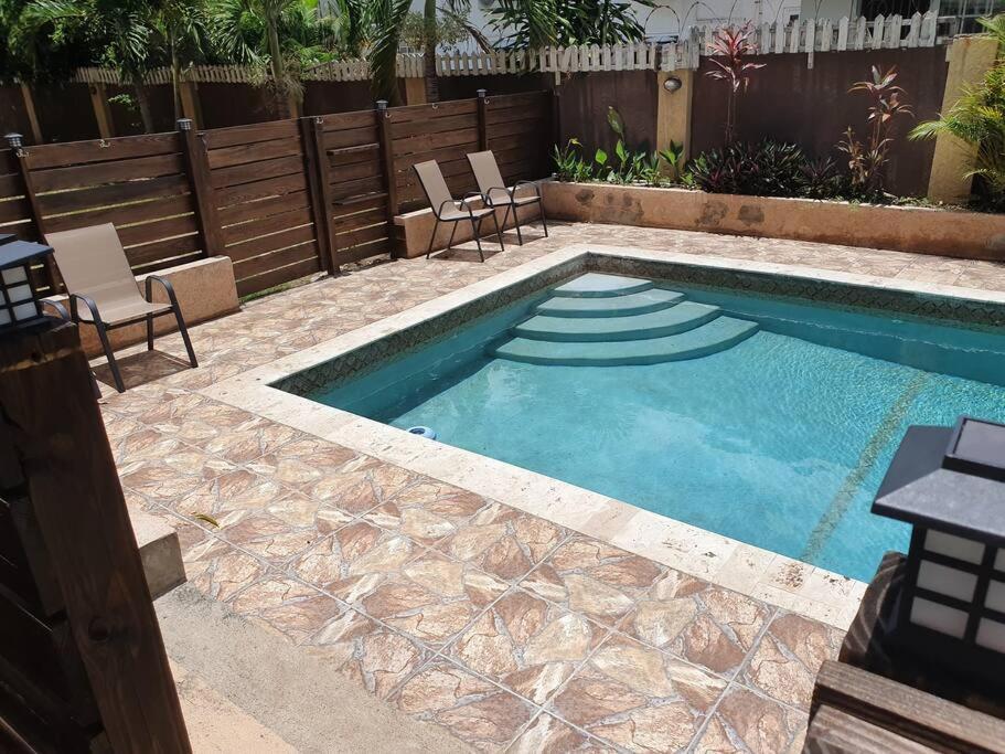 Central Upscale New Kingston Apt With Pool Esterno foto