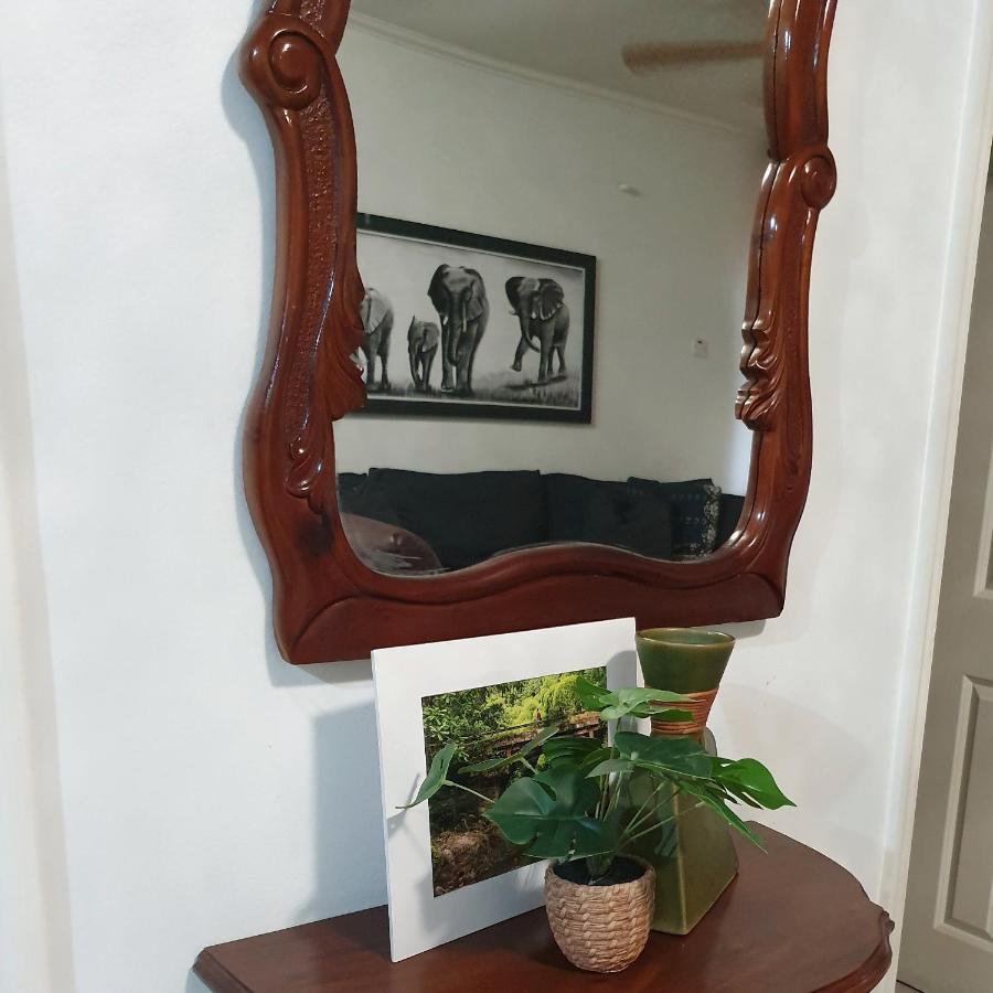Central Upscale New Kingston Apt With Pool Esterno foto
